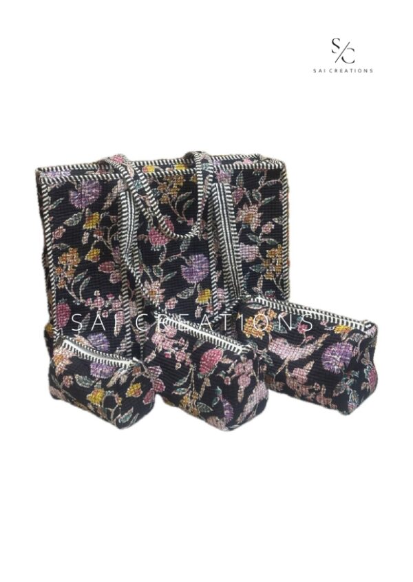 COTTON PRINTED TOTES AND SLINGS